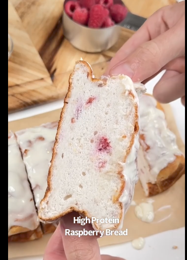 Spotted in the Kitchen This Week: High-Protein Breads, Ground Chicken Rolls, and Low-Carb Swaps